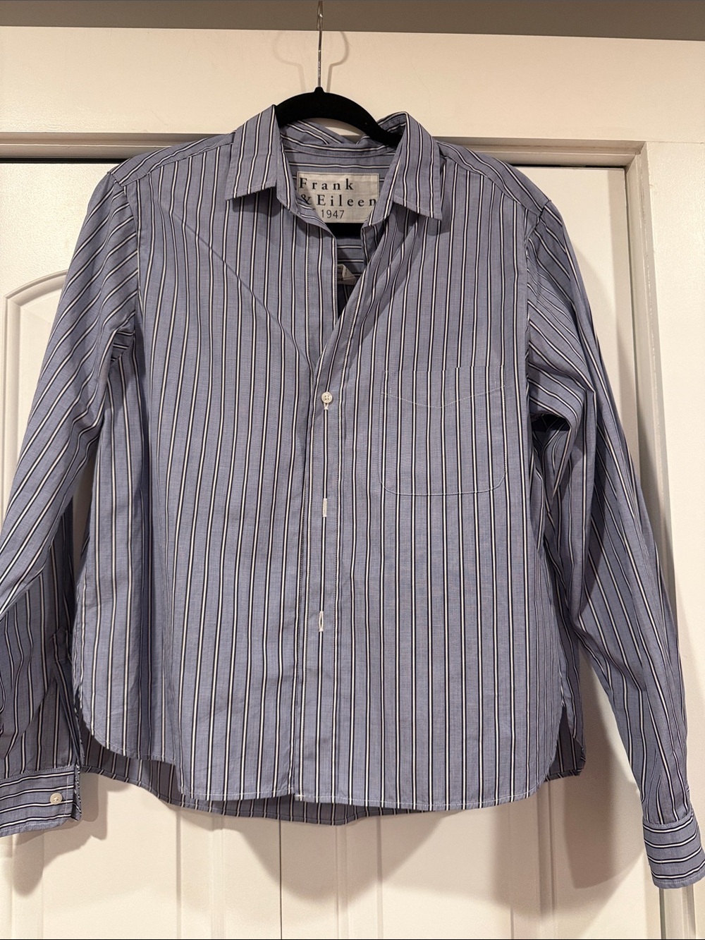 Frank & Eileen sylvio Light Blue and White Striped Button-Down Shirt medium - Picture 1 of 7
